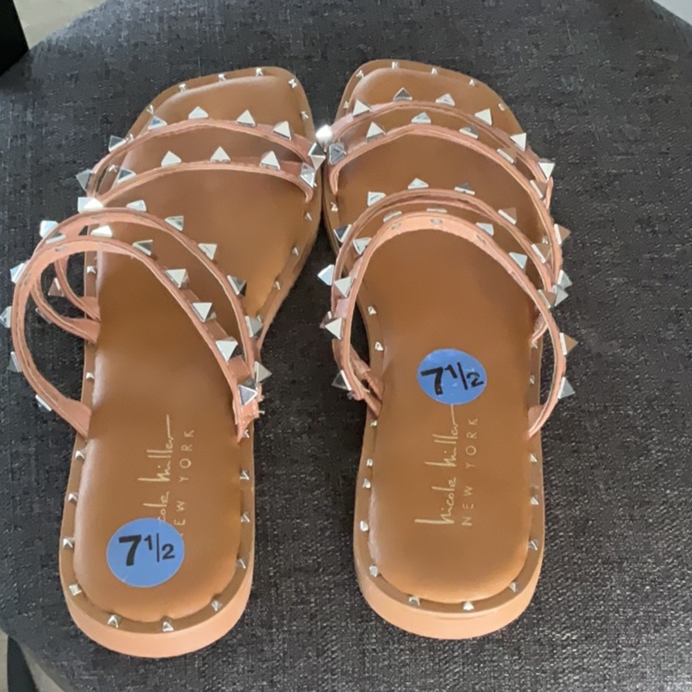 Nicole Miller Coralinne Tan/Pink Studded Strappy Slide Sandals Woman’s